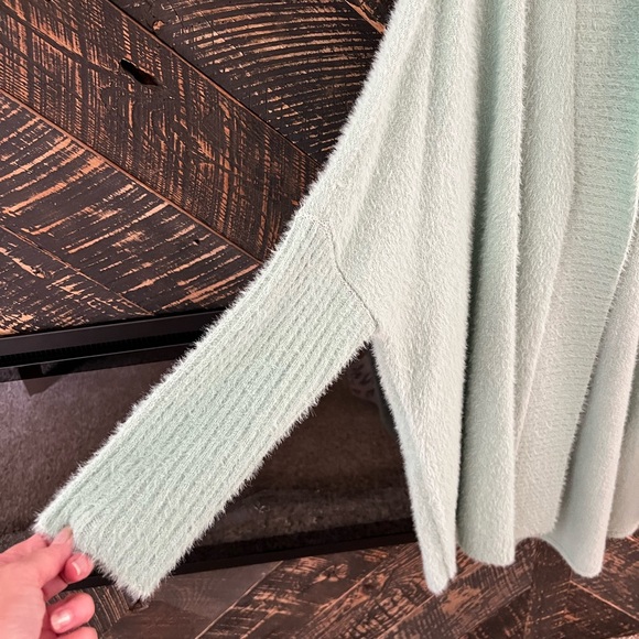 Boston Proper Soft Mint Cardigan - Picture 4 of 8